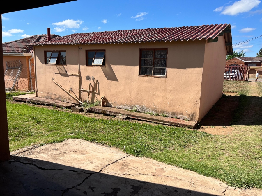 2 Bedroom Property for Sale in Ezibeleni Eastern Cape